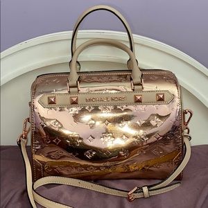 Micheal Kors Purse with matching wallet